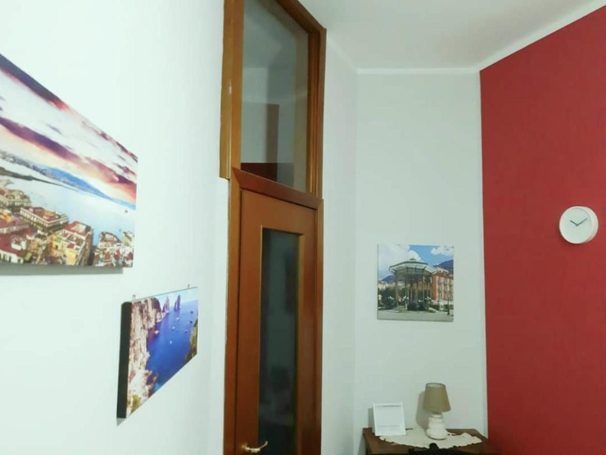 Casa Andrea Tra Napoli E Sorrento Apartment Кастеламаре ди Стабия Екстериор снимка