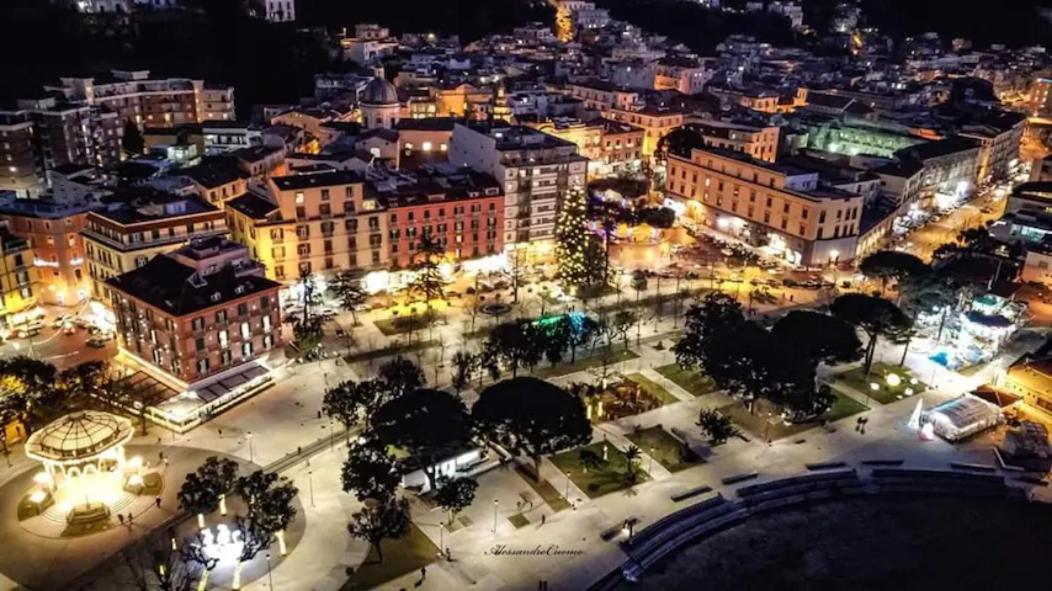 Casa Andrea Tra Napoli E Sorrento Apartment Кастеламаре ди Стабия Екстериор снимка